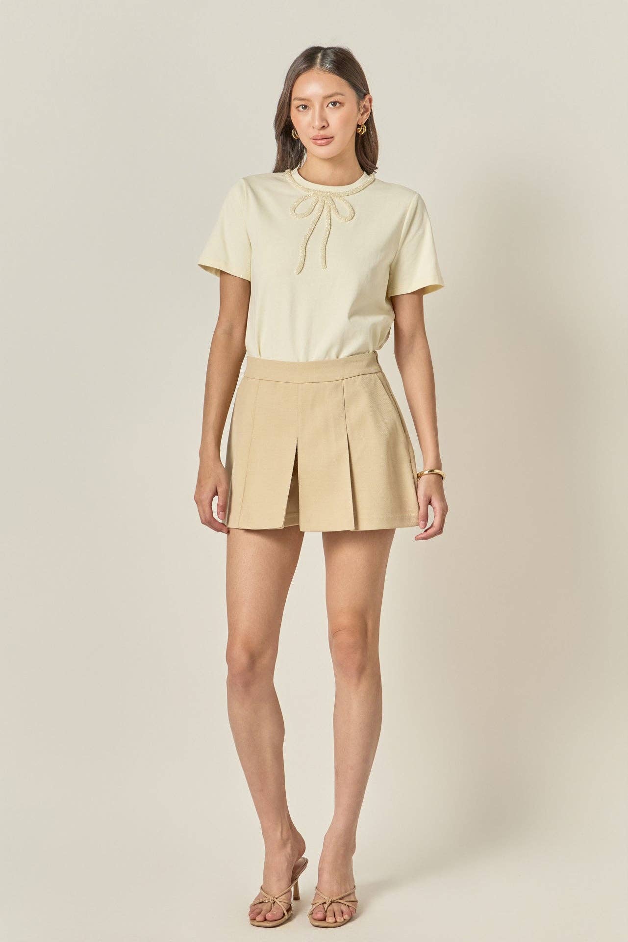 Beaded Bow Tee: Cream