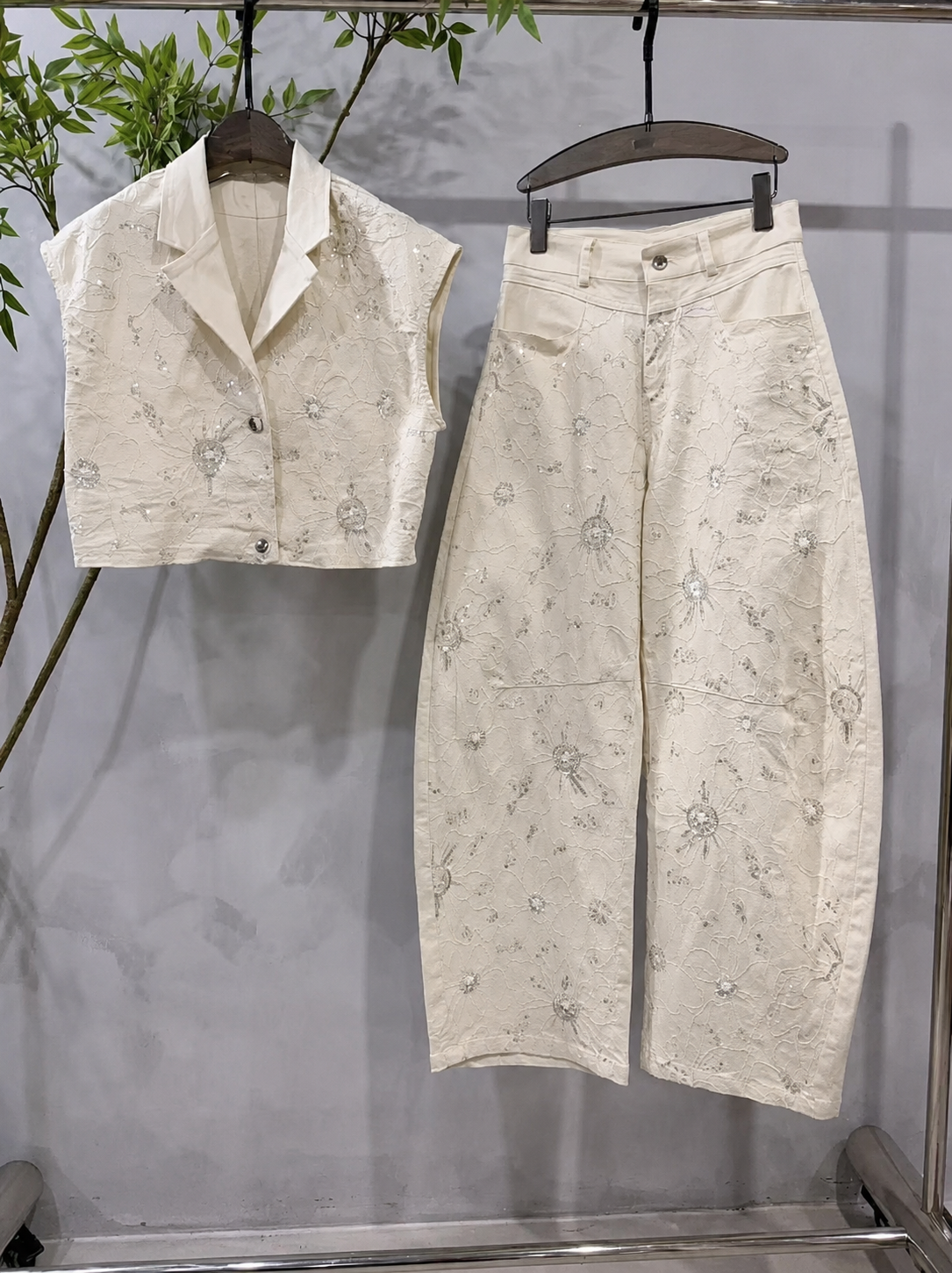 Flower Embro Jean Set- Beige